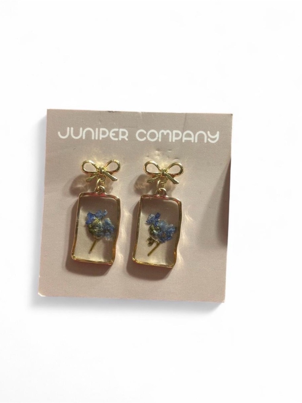 Juniper Company blue flower earrings #floral #earrings